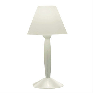 플로스 FLOS - Miss Sissi Table lamp